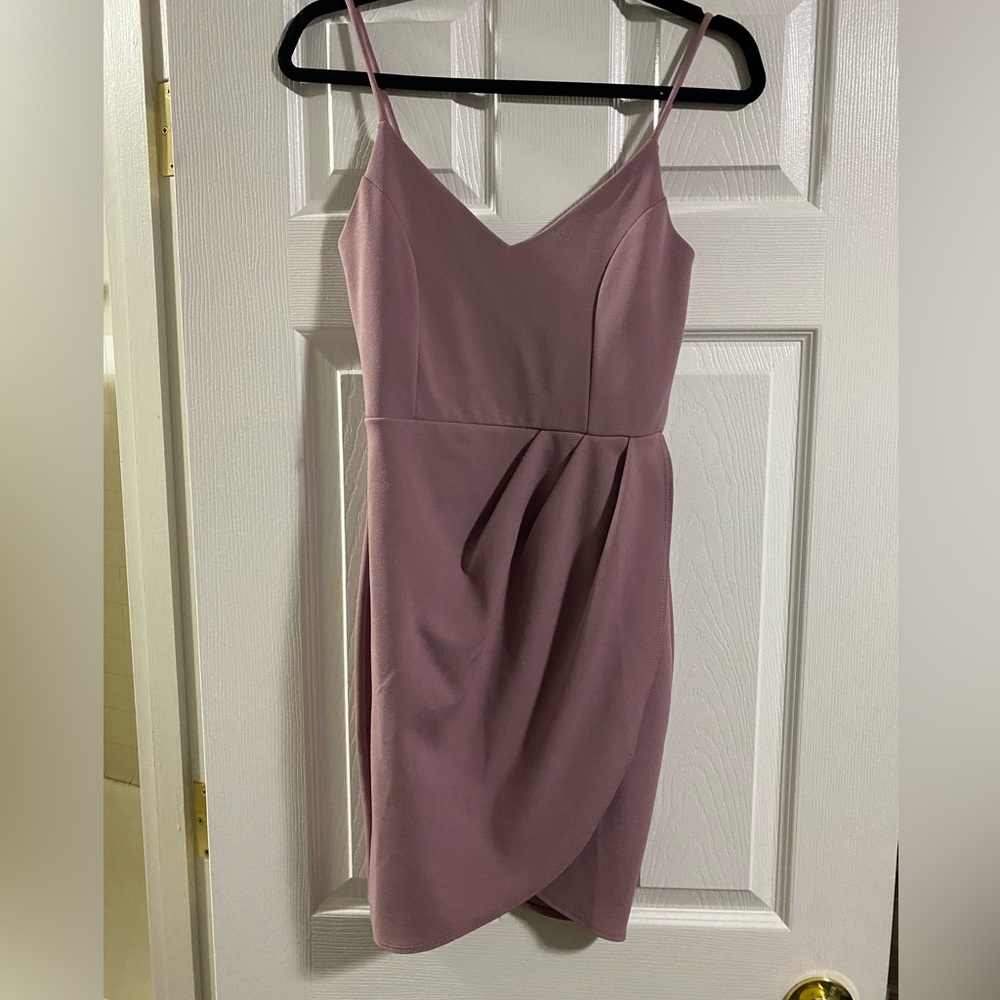 Lulus mauve colored cocktail dress